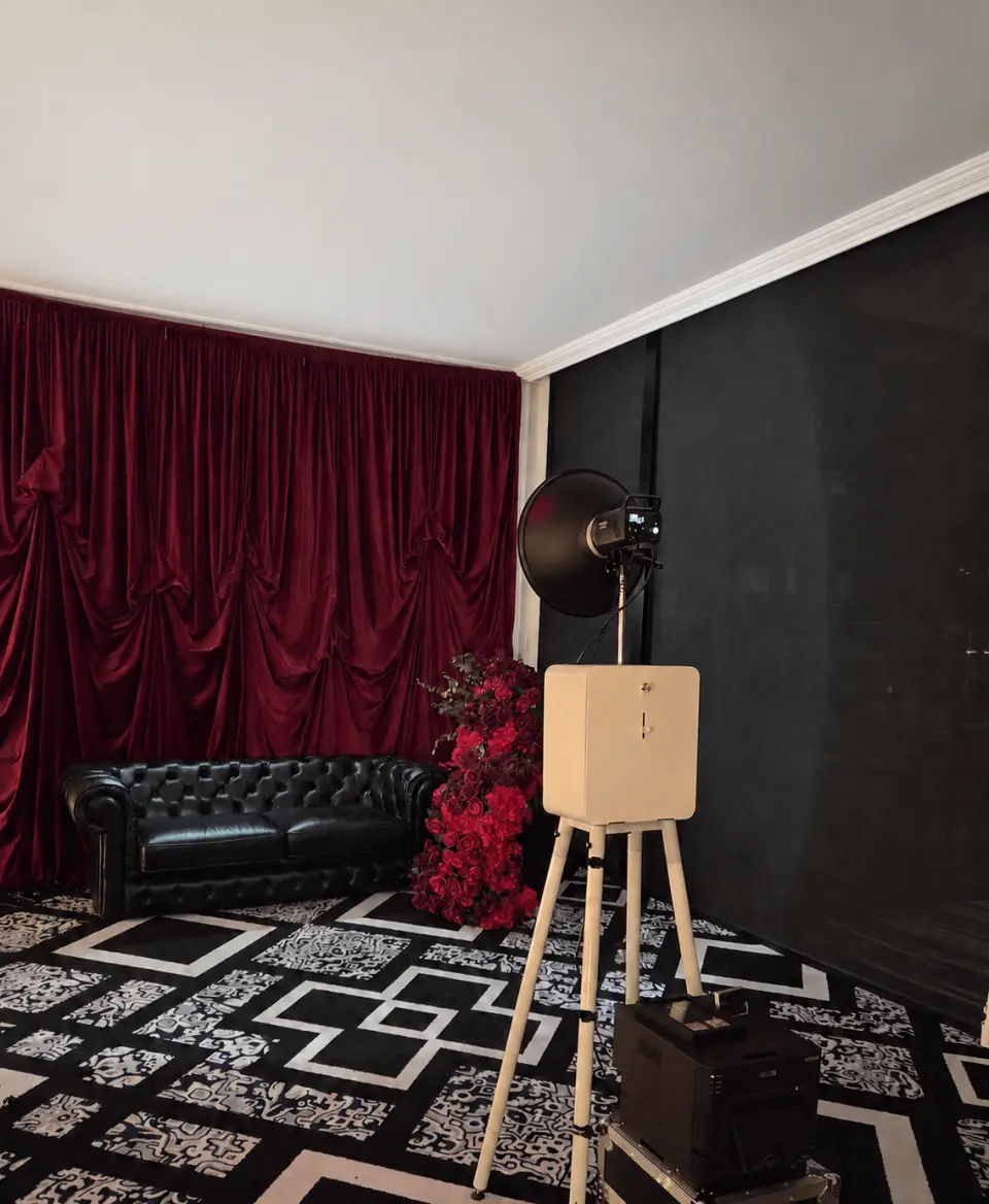Classic Open Air Photo Booth by Milas Events